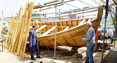 İstiklal Yolu'nun simgesi "denk kayığı" yeniden canlandırıldı
