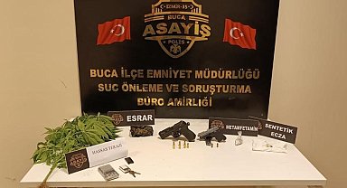 İzmir'de özel ekipten zehir tacirlerinin evlerine şok baskın