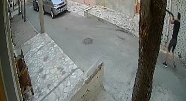 İzmir'de pompalı tüfekle saldırı kamerada