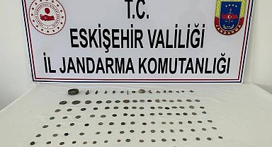 Jandarma ekiplerince çok sayıda tarihi eser ele geçirildi