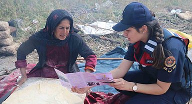 Jandarmadan tarım işçisi kadınlara KADES eğitimi
