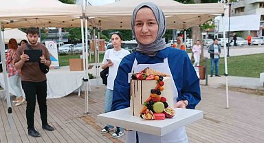 Kadınlar en tatlı yarışmada hünerlerini sergiledi