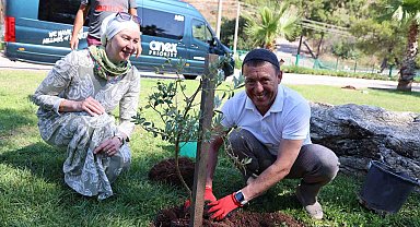 Kardeş şehirden Marmaris'e fidan