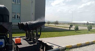 Kars Belediyesi park ve bahçeleri ilaçlıyor