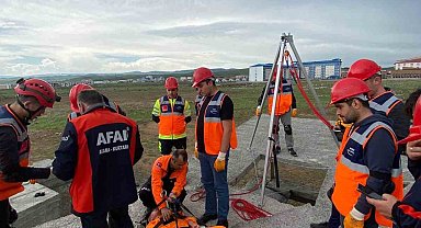Kars'ta AFAD gönüllü eğitimleri sürüyor