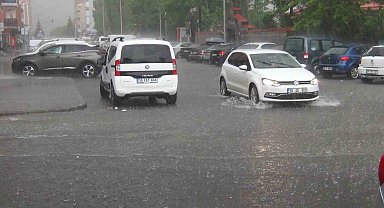 Kars'ta yağmurlu günler devam ediyor