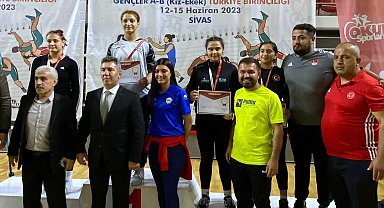 Kaş Belediye Spor, Türkiye Güreş Şampiyonası'nda 3 madalya kazandı