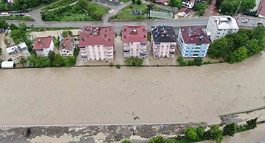 Kastamonu sel: Azdavay ilçesinde yüzlerce ev sular altında kaldı