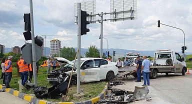 Kastamonu'da iki ayrı trafik kazasında 6 kişi yaralandı