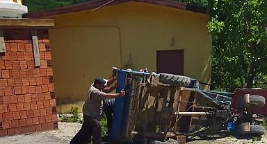 Kastamonu'da pat-pat devrildi: 2 yaralı