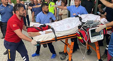 Kavgada göğsünden bıçaklandı, hava ambulansı ile Konya'ya sevk edildi