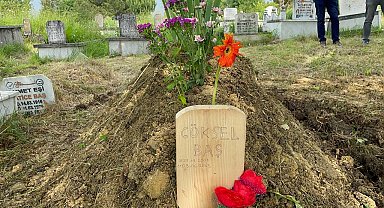 Kazada ölen kuzenler toprağa verildi