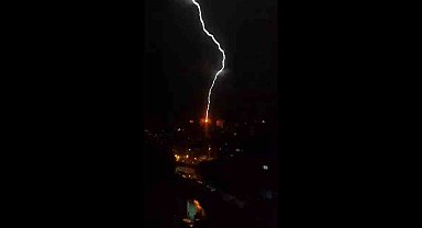 Kdz. Ereğli'de şimşekler geceyi aydınlattı