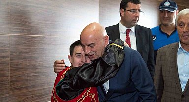 Keçiören'de "7 Yöre, 7 Renk Tek Yürek Türkiye" tiyatro oyunu düzenlendi