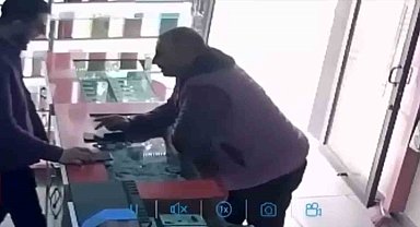 Kendisini dolandıran müşteriye seslendi: "Bu işlerle uğraşma birine toslarsın"
