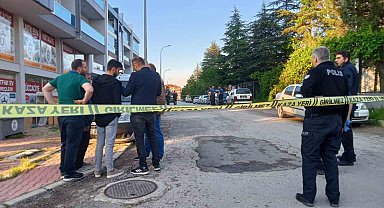 Kendisini vuran şahsı aynı silahla vurdu