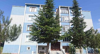 Keşan'da 2. kattan düşen çocuk ağır yaralandı