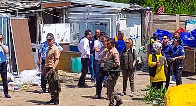 Kınalıada'da kaçak yapılar yıkıldı