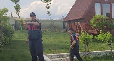 Kırklareli'nde günübirlik evlerin denetiminde aranan 3 şüpheli yakalandı