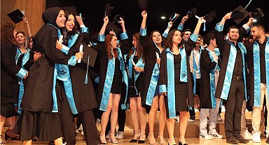 Kırkpınar Spor Bilimleri Fakültesinde mezuniyet sevinci