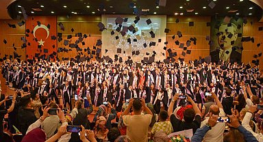 KMÜ'de mezuniyet sevinci devam ediyor