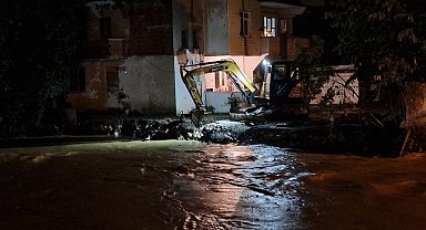 Kocaali'de dere taştı, birçok mahalle sular altında kaldı