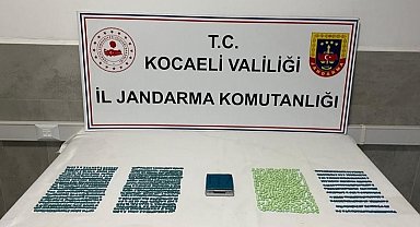 Kocaeli'de bir iş yerinde bin 678 tane uyuşturucu hap ele geçirildi