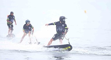 Kocaeli'de Türkiye Su Jeti ve Flyboard Şampiyonası ile nefesler kesildi