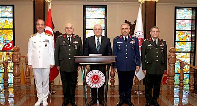 Komutanlardan Milli Savunma Bakanı Güler'e hayırlı olsun ziyareti