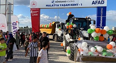 Konteyner kentteki çocuklar bayram etkinliğinde coştu