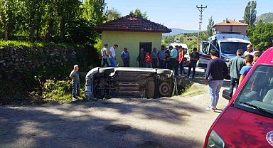 Kontrolden çıkan otomobil devrildi: 5 yaralı