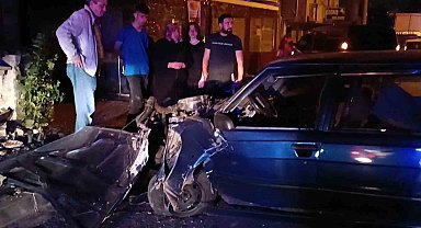 Kontrolden çıkan otomobil trafik levhasına çarptı: 1 yaralı