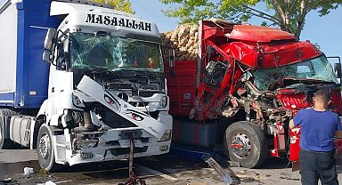 Konya'da 3 araçlı zincirleme kaza