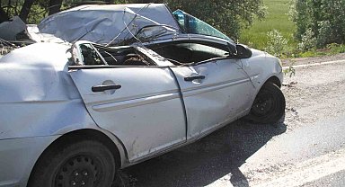 Konya'da hafif ticari araçla otomobil çarpıştı: 4 yaralı