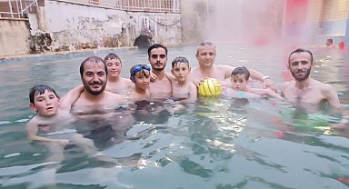 Köydeki kaplıcaya ilgi