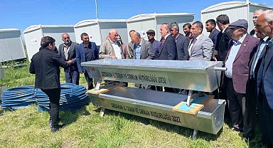 Köylere sıvat ve seyyar çoban evi verildi