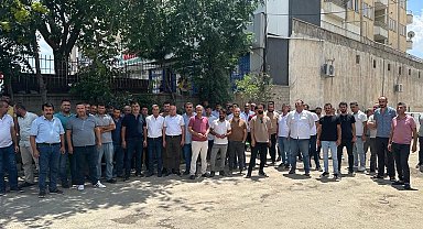 Kozluk Belediyesi çalışanları iş bırakma eyleminde