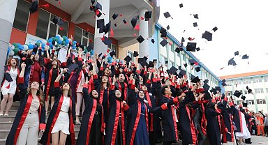 KSBÜ'de mezuniyet coşkusu yaşandı