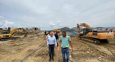 Kula 3. etap TOKİ'de inşaat çalışmaları tüm hızıyla sürüyor