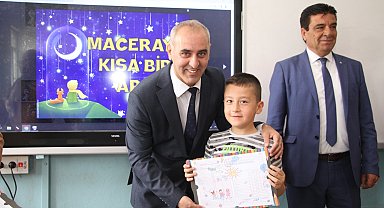 Kula'da 6 bin 362 öğrenci karne sevinci yaşadı