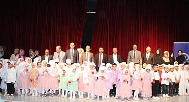 Kur'an kursu öğrencileri için mezuniyet töreni düzenlendi