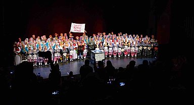 Kurtuluş hikayesi halk danslarıyla anlatıldı