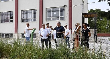 Kuşadası Belediyesi okullara desteğini sürdürüyor