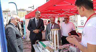 Kütahya'da Mesleki Teknik Eğitim Fuarı