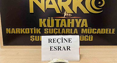 Kütahya'da uygulama noktasında durdurulan araçta uyuşturucu ele geçirildi