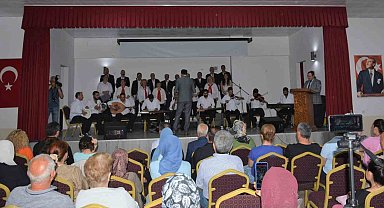 Lapseki Belediyesi Türk Sanat Müziği Korosu 'Yaza Merhaba' konseri verdi