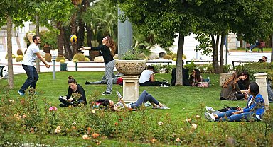 Lise öğrencilerine üniversite deneyimi