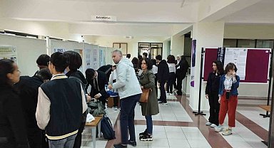 Liseli Genç Bilim Adamları projeleri ile göz kamaştırdı