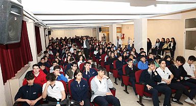 Liseliler, 'Yaşayan geçmişi ile' Bursa'yı tanıyor