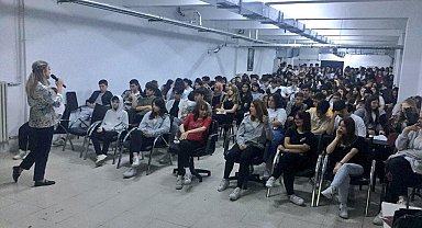 Liselilere 'Çocuk Hakları ve Çocuk İşçiliğiyle Mücadele' anlatıldı
